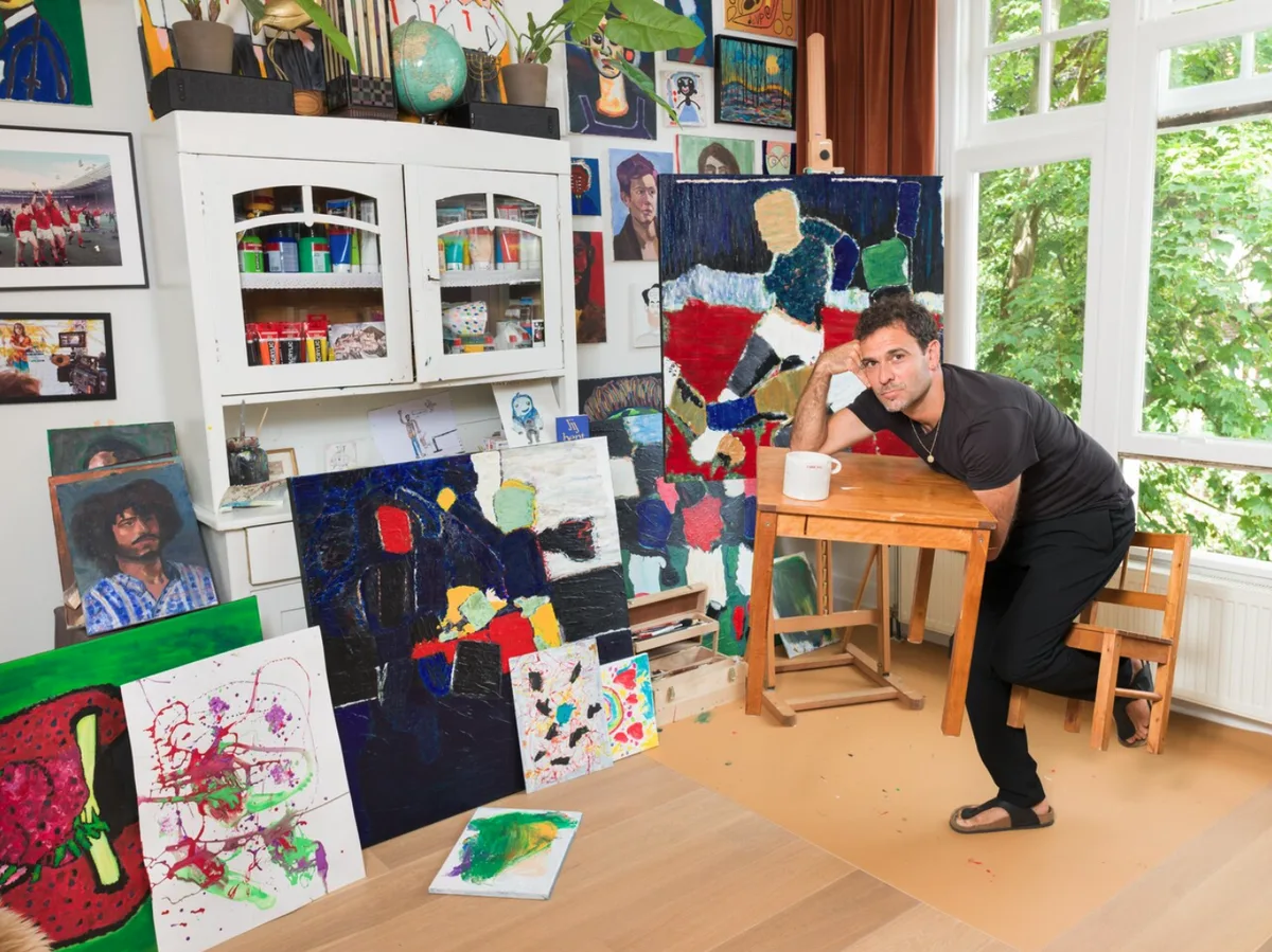 Tibor Lukács in zijn atelier